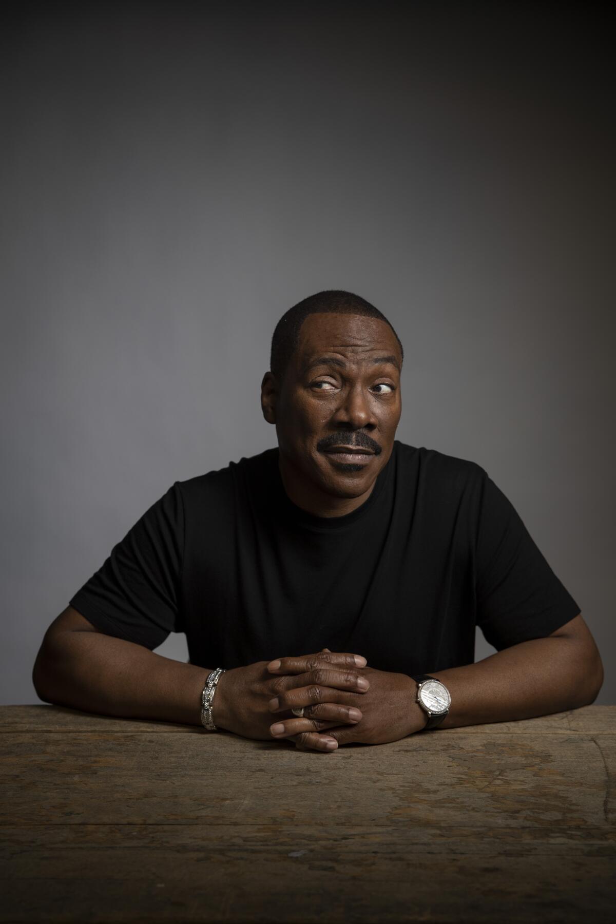 Eddie Murphy is earning Oscar buzz for "Dolemite Is My Name."