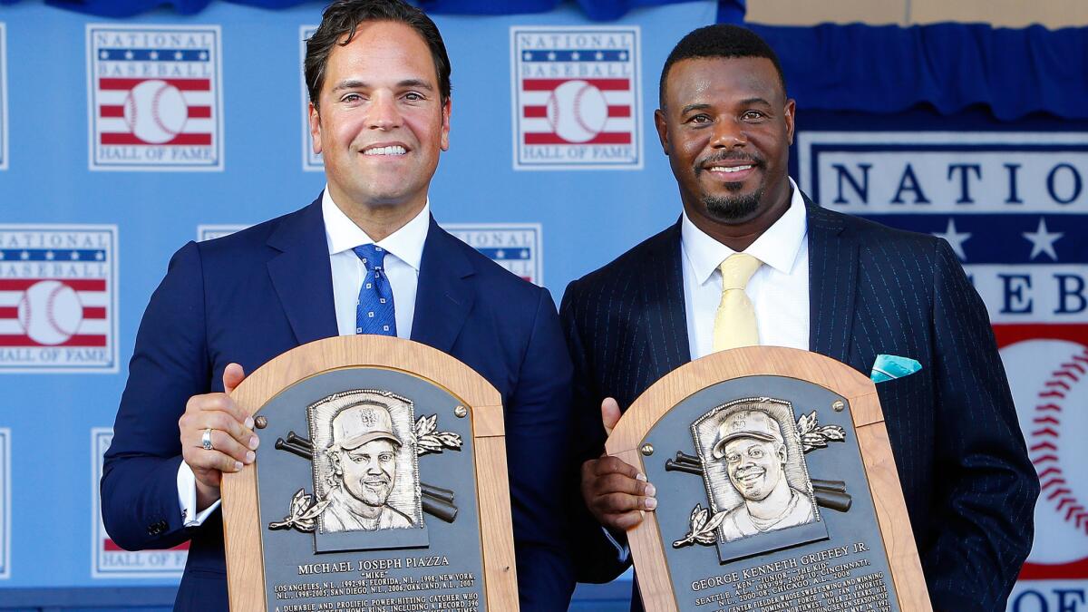 Ken Griffey Jr., Mike Piazza select team hats for Hall of Fame