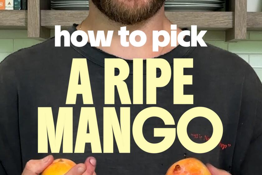 How to pick a ripe mango
