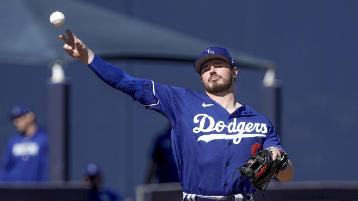 Dodgers' Gavin Lux carted off field after sustaining scary leg injury in  spring training – KNBR