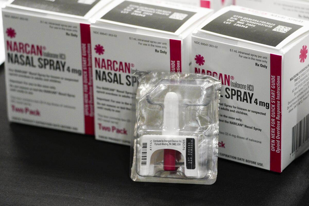 Cajas de Narcan estaban en exhibición en la Biblioteca de Chula Vista 