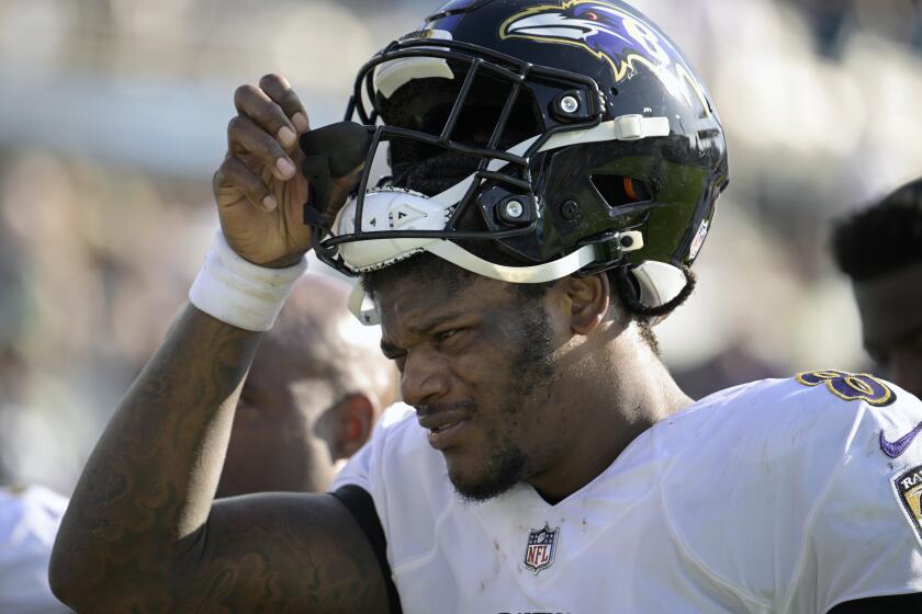 Farmer: Lamar Jackson has been a difference-maker for the Baltimore Ravens  - Los Angeles Times