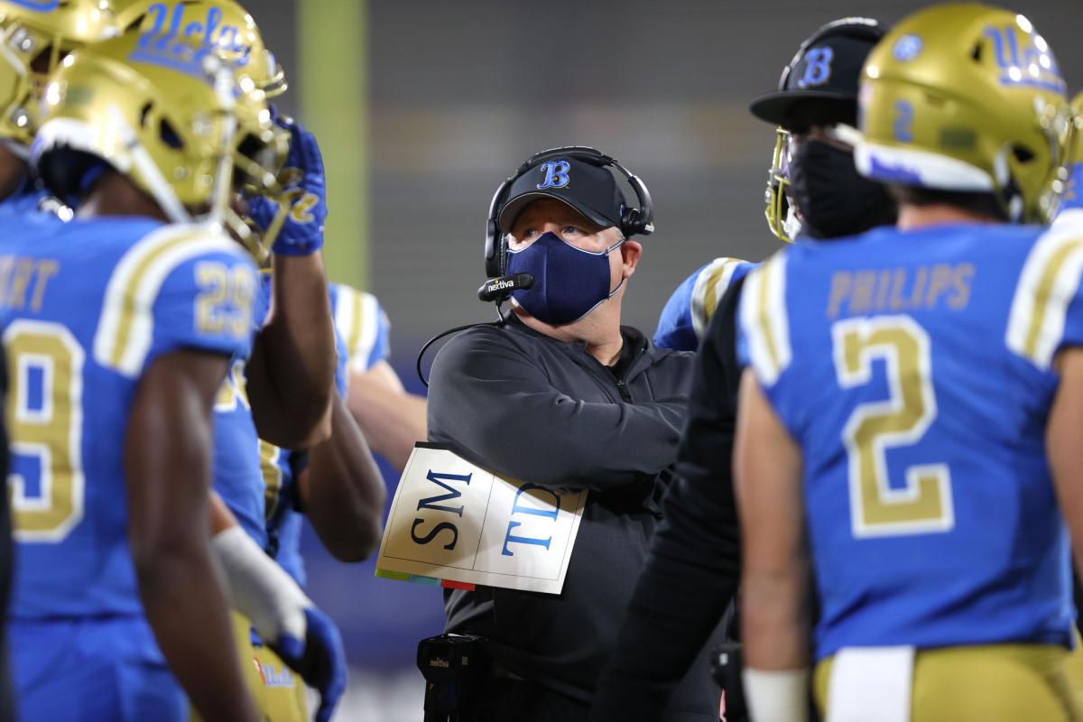 UCLA coach Chip Kelly  looks on.