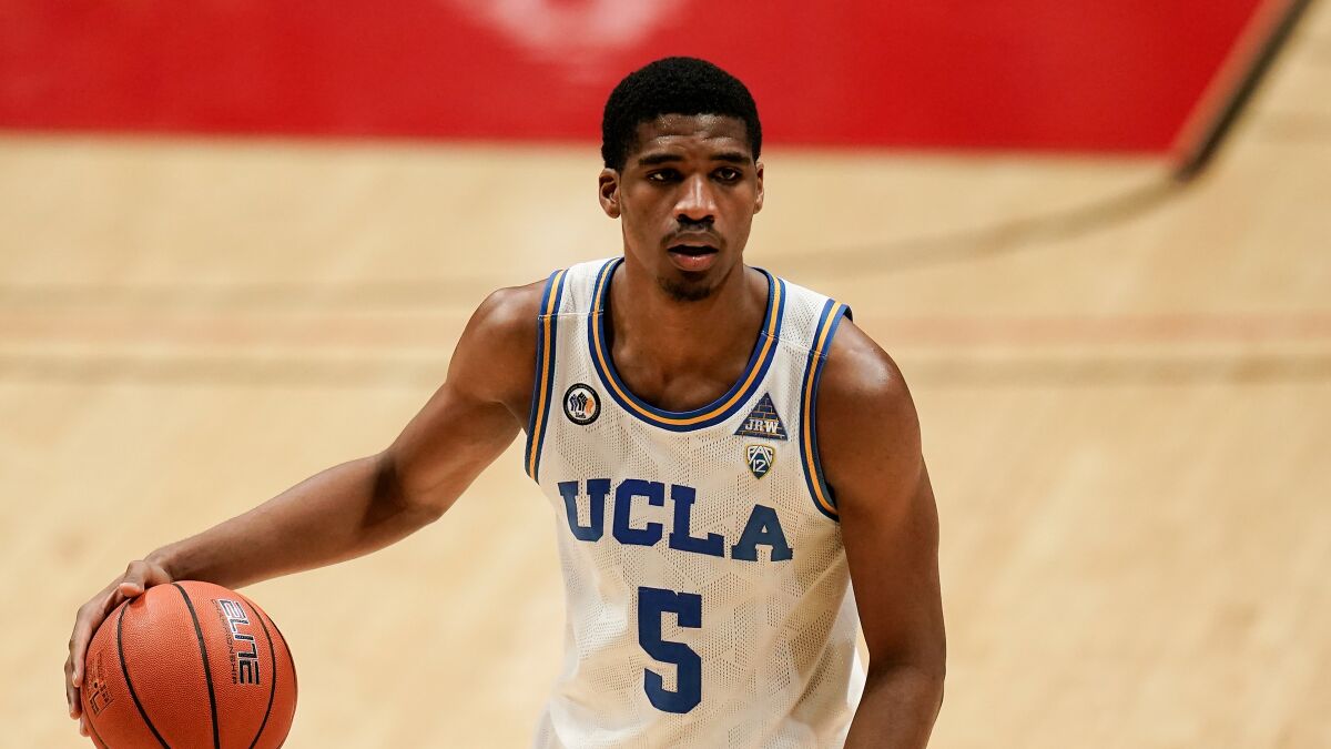 UCLA guard Chris Smith dribbles during a game against Pepperdine on Nov. 27, 2020.