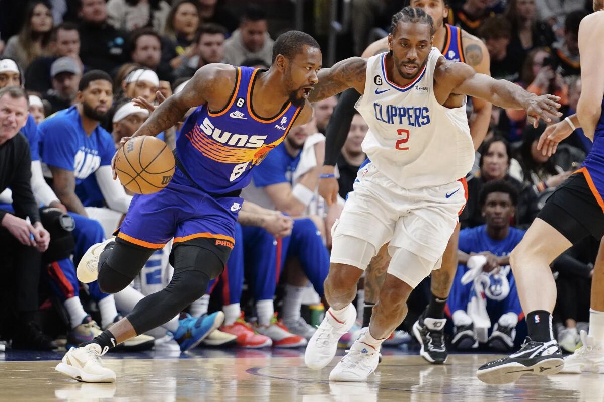 Clippers' Kawhi Leonard (knee) remains out for Game 4 against Suns