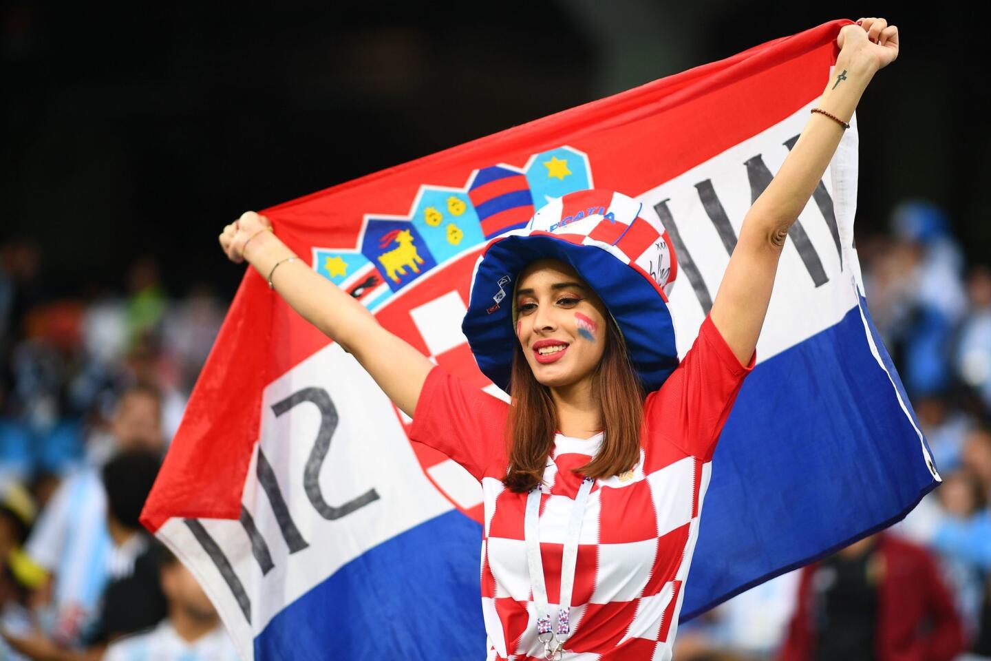 Una guapa seguidora de la selección de Croacia.