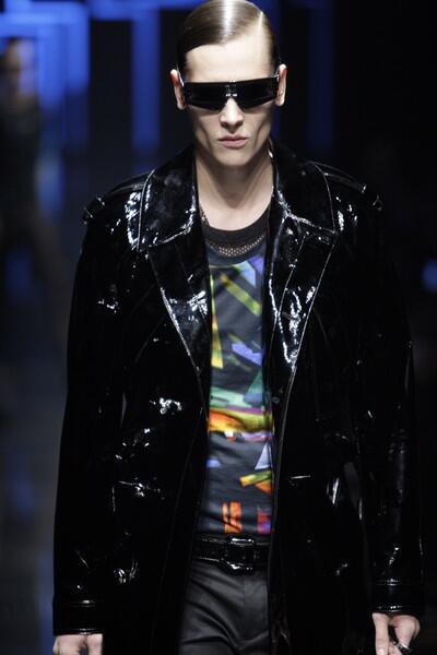 Versace menswear Fall 2010