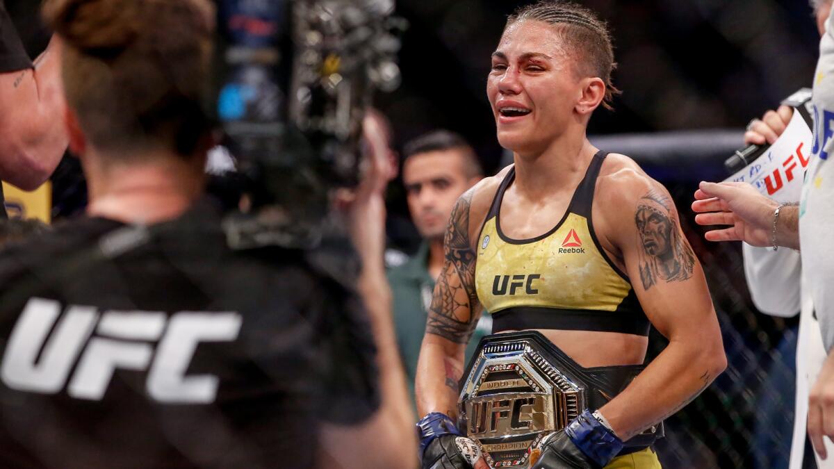 UFC 237: Andrade KOs Namajunas with a body slam to win strawweight title -  Los Angeles Times