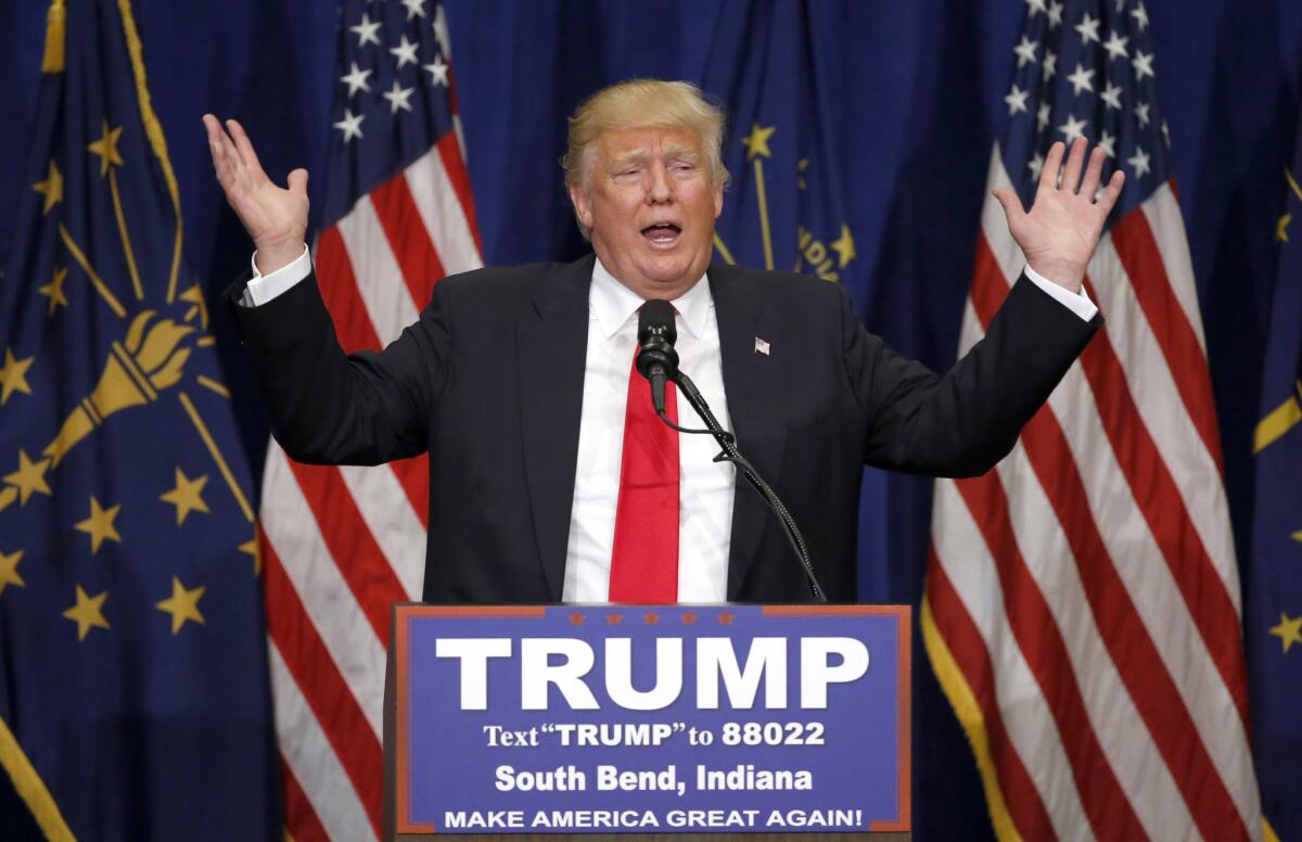 Donald Trump en un evento de campaña en South Bend, Indiana el 2 de mayo del 2016. (AP Photo/Charles Rex Arbogast)