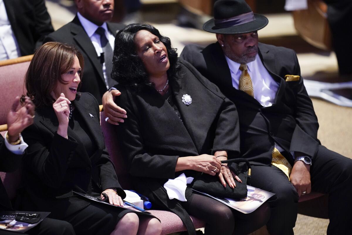 Vice President Kamala Harris, left, sits with Tyre Nichols' parents.