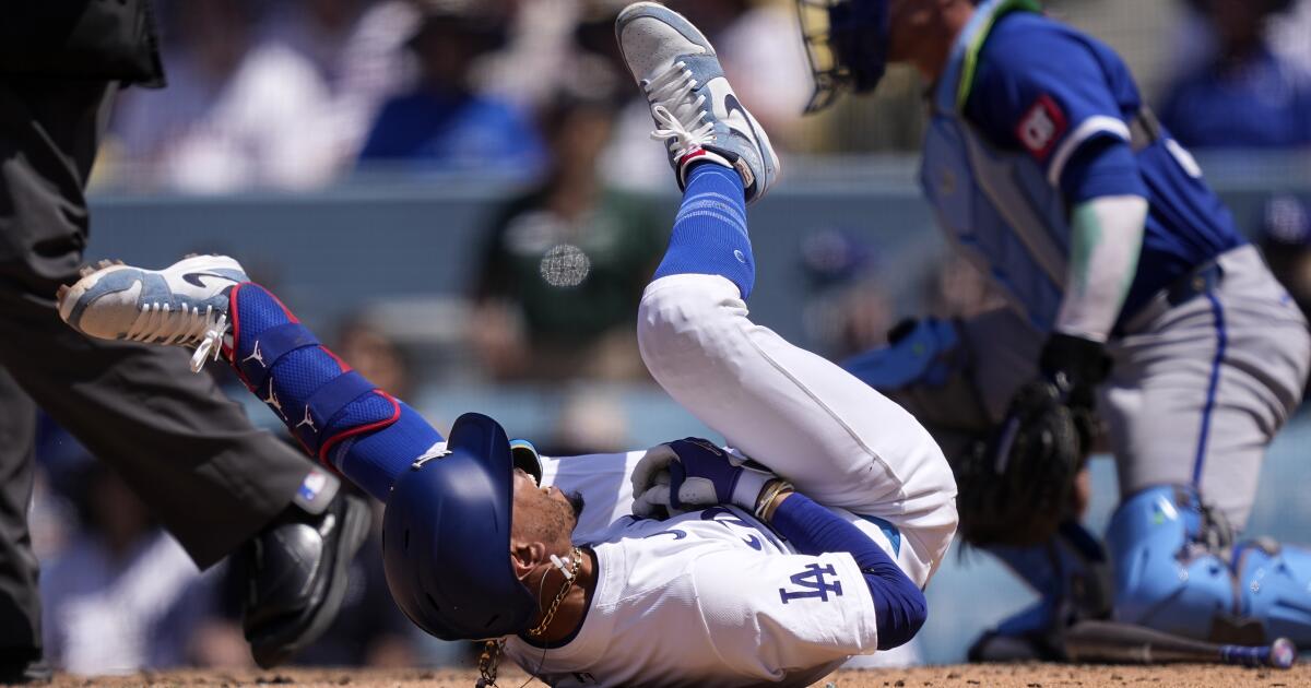 Dodgers’ Mookie Betts will miss a number of weeks with a damaged hand