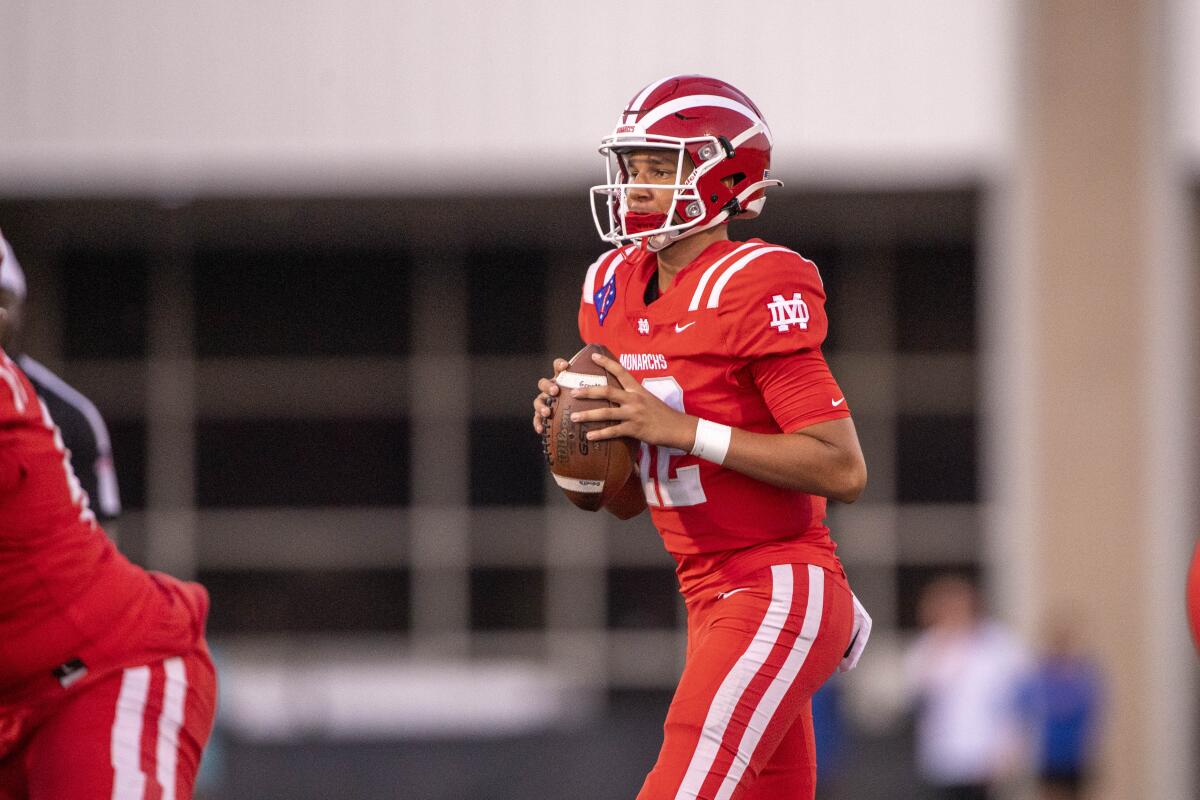 Mat Dei quarterback Elijah Brown prepares to pass.