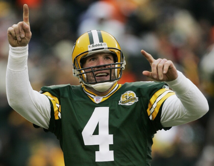 Brett Favre to enter Packers Hall of Fame, have number retired in 2015 - Los Angeles Times