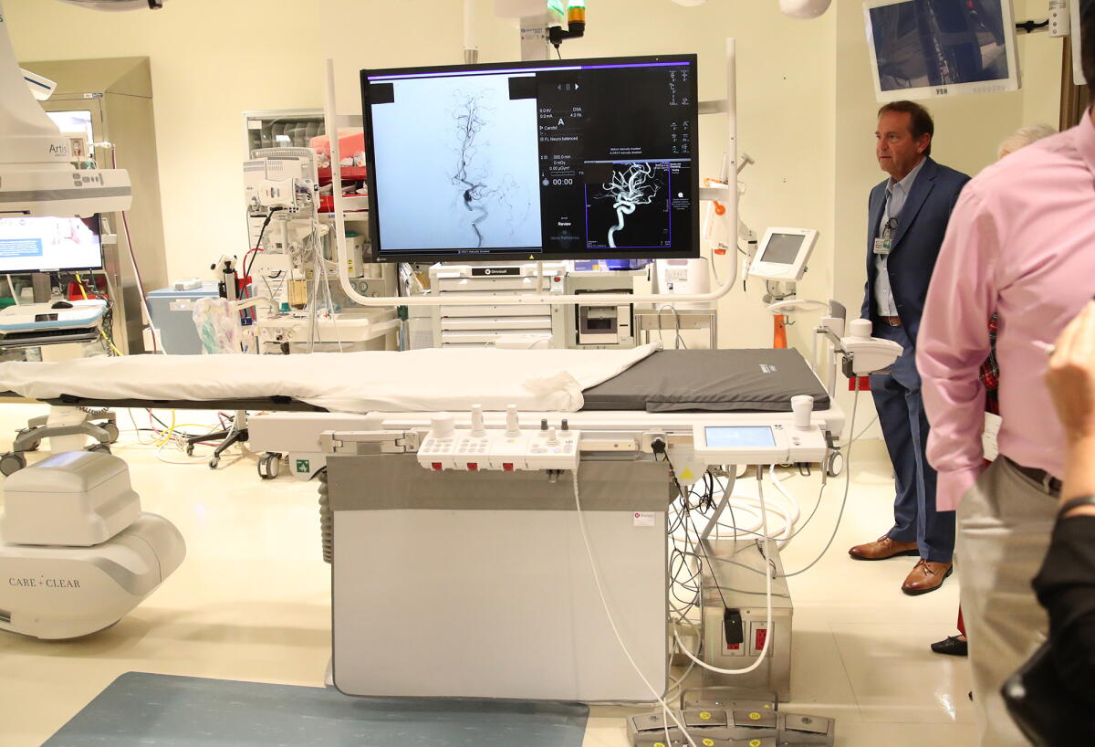 Angiosuite Computer Fountain Valley Regional Hospital unveils new neurointerventional ...