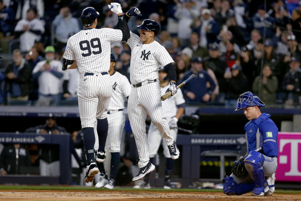 Judge, Stanton y Rizzo muestran su poderío y guían a Yankees a triunfo sobre Azulejos