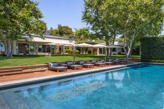Ryan Seacrest sells Beverly Hills home for $51 million - Los Angeles Times