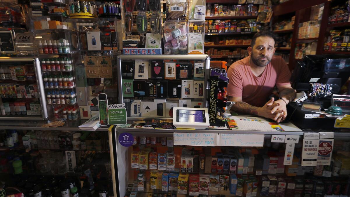Vape shops in Los Angeles fear sales declines amid health crisis - Los Angeles Times Vape shops in Los Angeles fear sales declines amid health crisis - Los Angeles Times