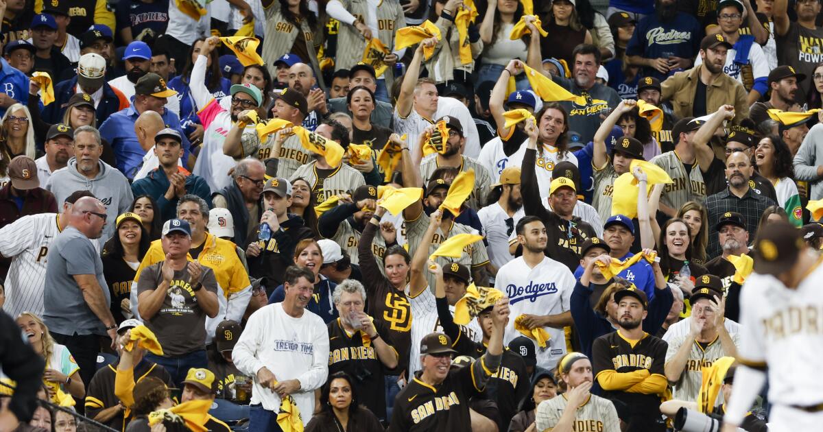Padres Scene & Heard: Petco Park crowd roars its approval - The San Diego  Union-Tribune