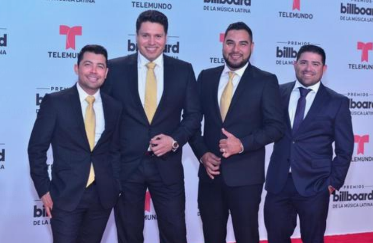 La Banda Sinaloense MS, posa en la alfombra de los Premios Bilboard Latino 2017, en Watsco Center de la Universidad de Miami, Florida (EE.UU) el jueves 27 de abril de 2017. EFE/Giorgio Viera/Archivo