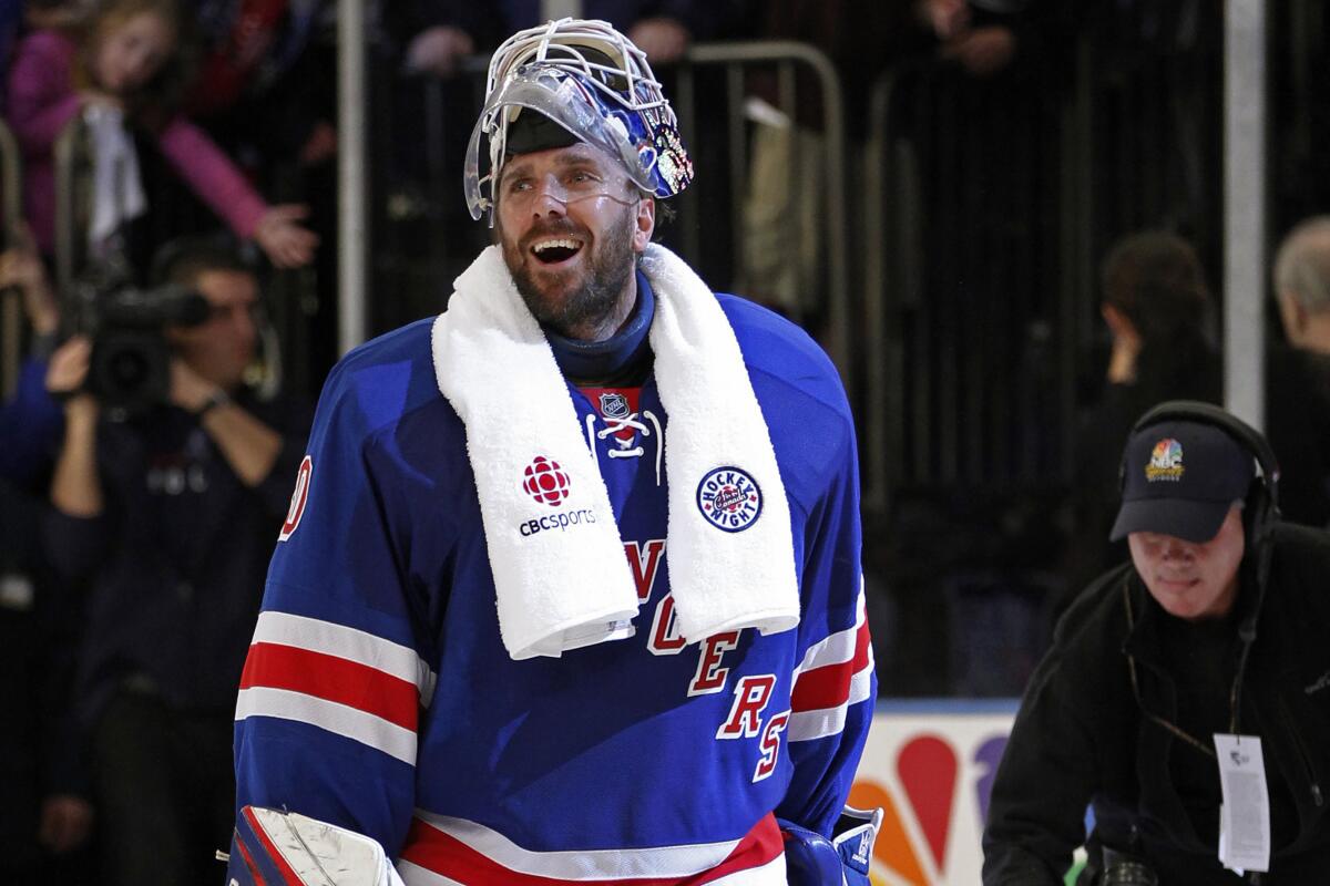 Lundqvist is 11th player in Rangers history to have jersey retired