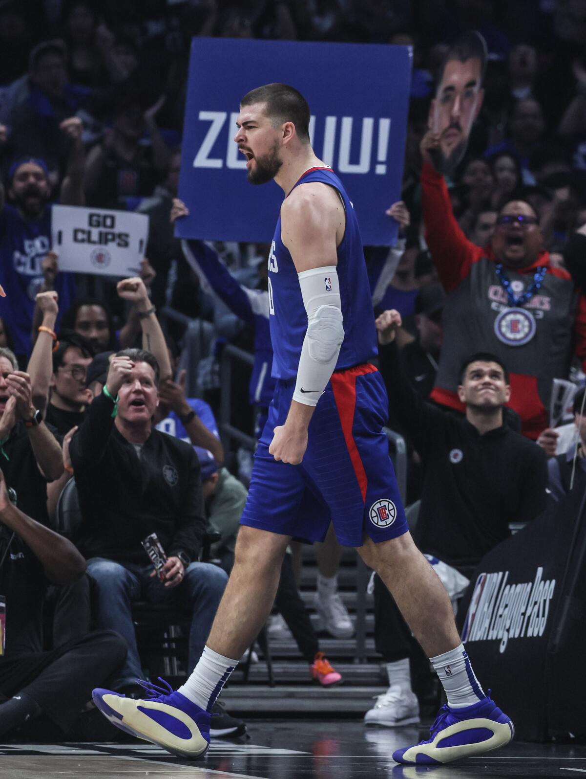 Clippers center Ivica Zubac (40) emotes after making a basket against the Mavericks in Game 1.