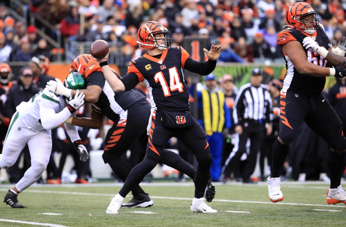 Cincinnati Bengals quarterback Andy Dalton passes.