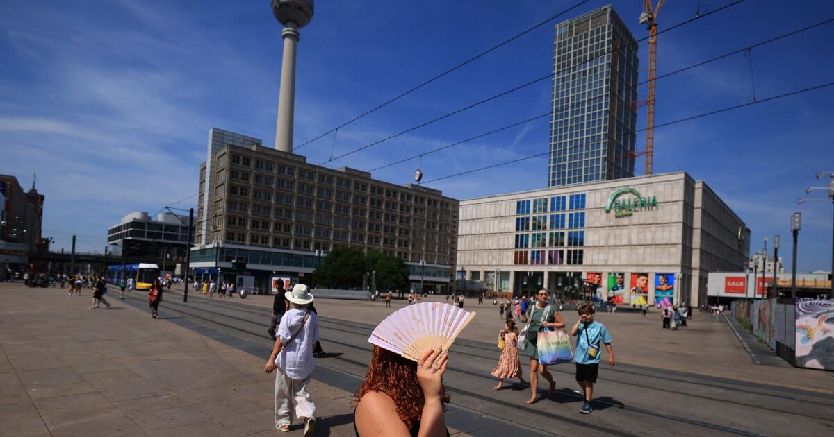 Heat Deaths Top 25,000 In Europe As Scorching Weather Persists