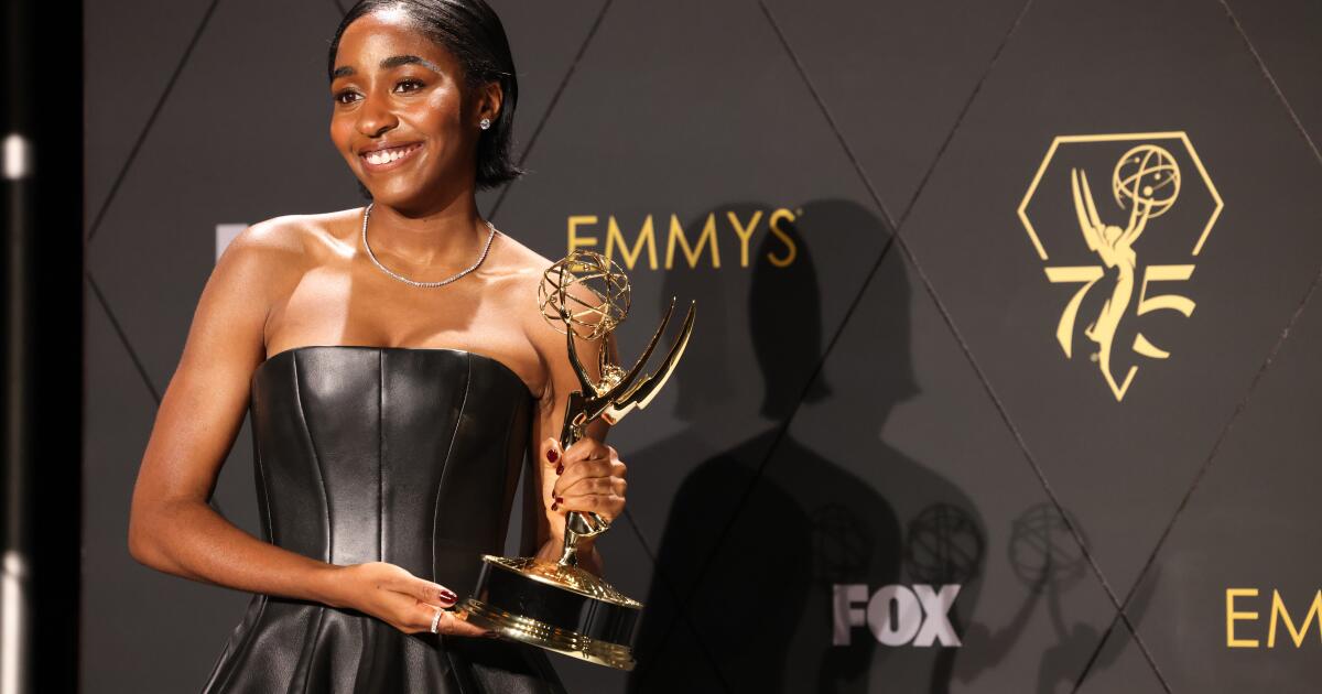 Emmy Awards 2023 Live Updates: 'The Bear' Wins Big
