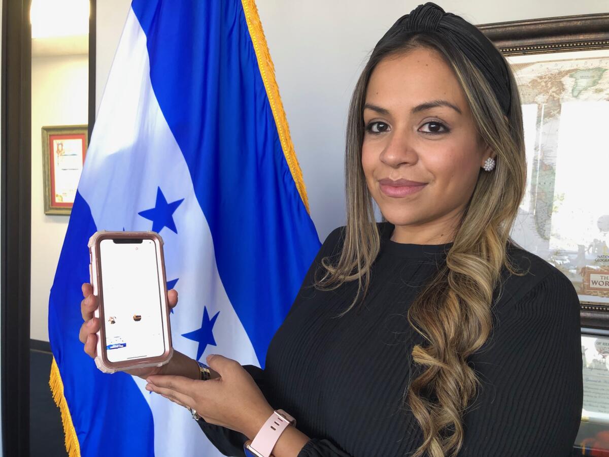 Al comenzar la pandemia, María Fernanda Rivera, cónsul general de Honduras en LA, reforzó el uso de las redes sociales.