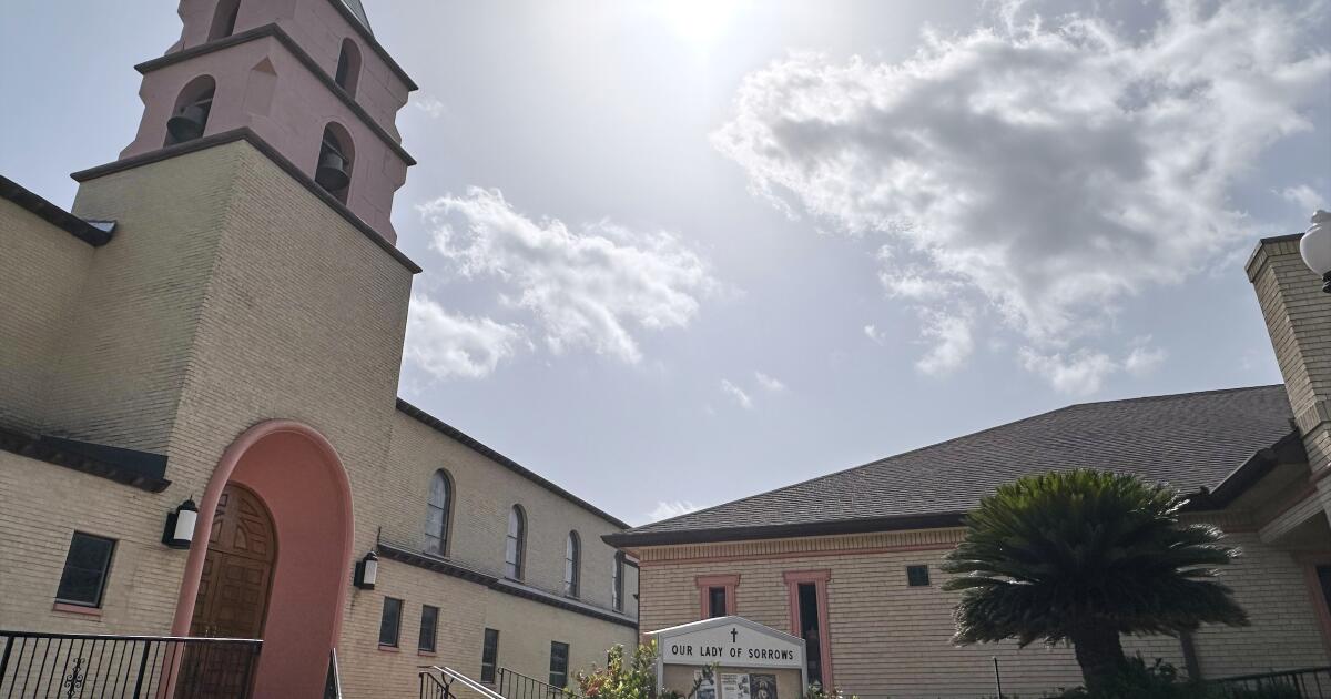 ICE libère une femme texane qui a été interceptée en train d’aller à l’église habillée