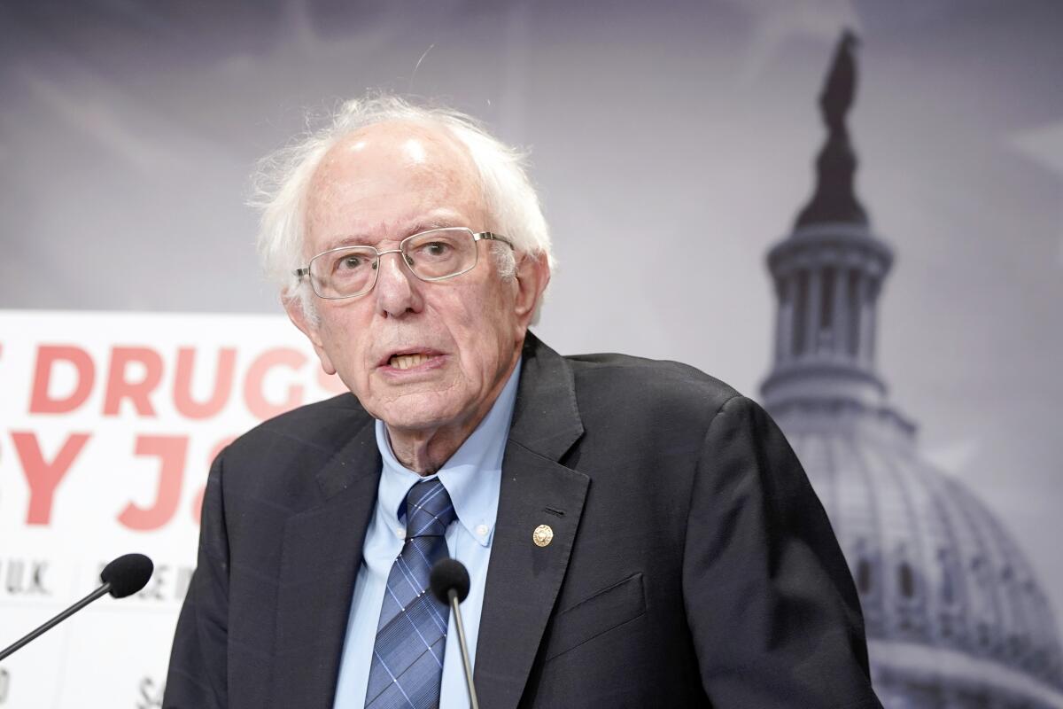 El senador Bernie Sanders en conferencia de prensa el 25 de enero de 2024 en el Capitolio 