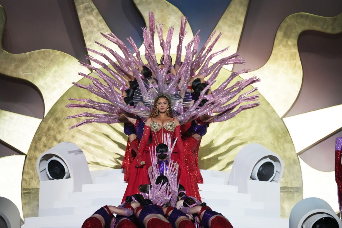 Beyoncé plays her first concert since 2018 at Dubai resort opening ...