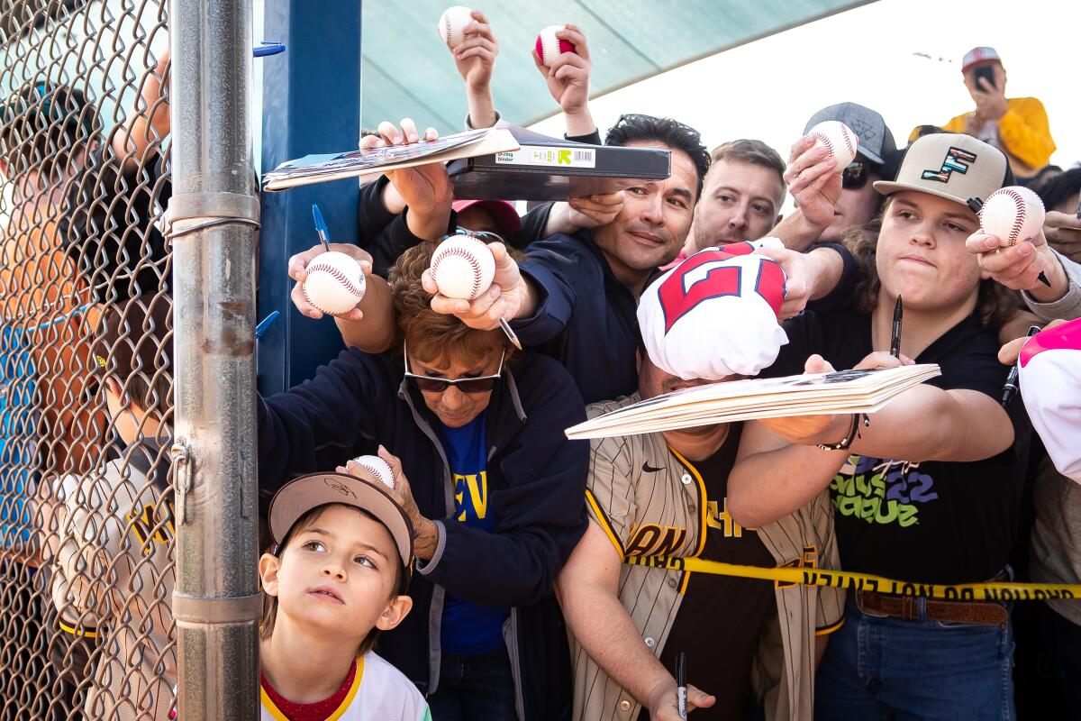 Photos: Fans take in Padres Spring Training games - The San Diego  Union-Tribune