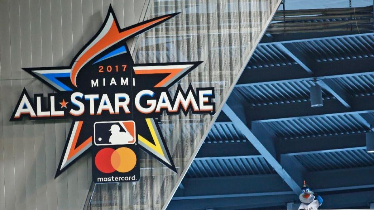 Miami Marlins officially unveil their new name and look