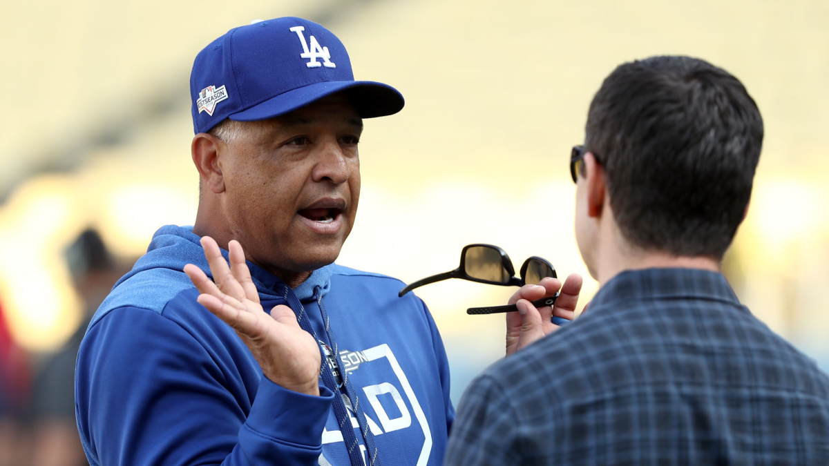 Friedman: Roberts será el dirigente de los Dodgers en el 2024