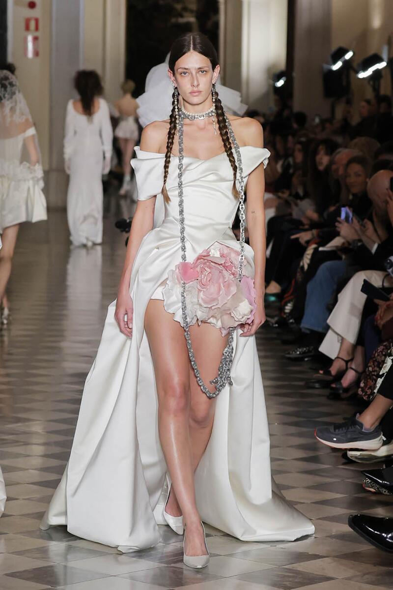 vivienne westwood runway dress Vivienne Westwood's First Ever Bridal Show in Barcelona Left Us Spellbound The Lane