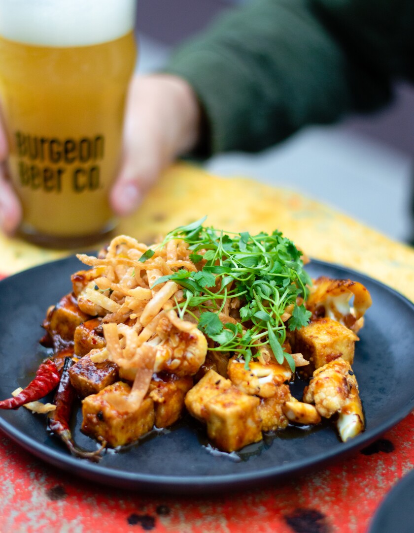 Tofu di Sichuan nella sala degustazione e nella cucina di The Arbor di Burgeon Beer.