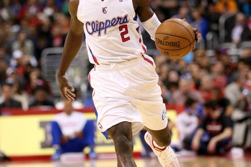 Clippers point guard Darren Collison hopes to play in Tuesday's season opener against the Lakers despite a knee injury.