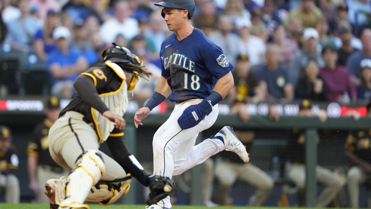 Rodríguez homers as Mariners wreck Guardians' home opener - The San Diego  Union-Tribune