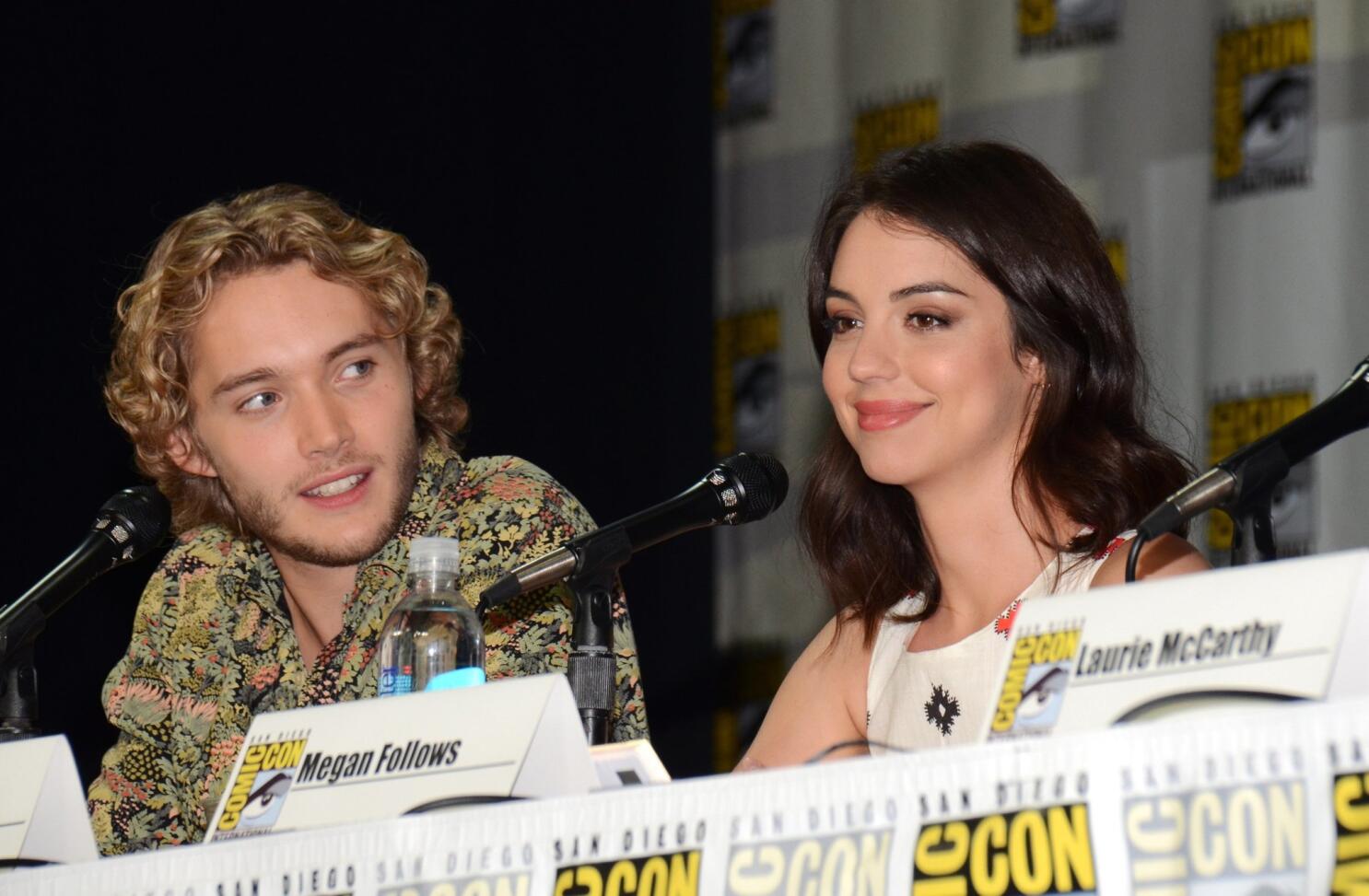 Reign' star Toby Regbo on impotent sex, skeletons in Francis' closet