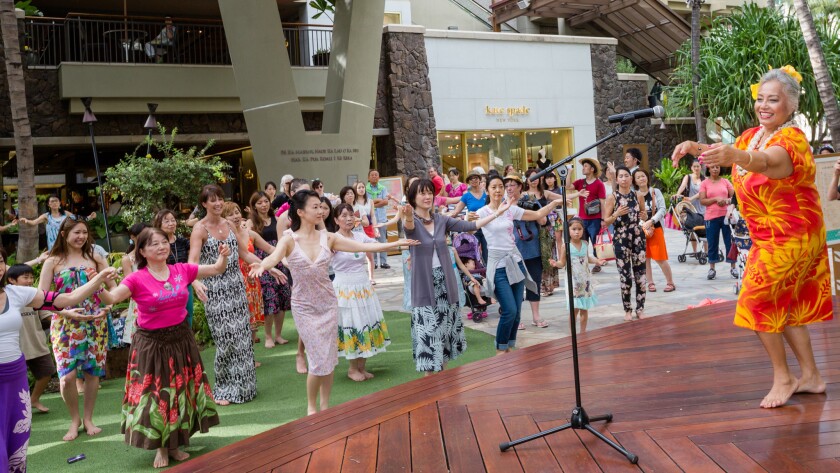 Seeking The Heart Of The Hula In Hawaii Los Angeles Times