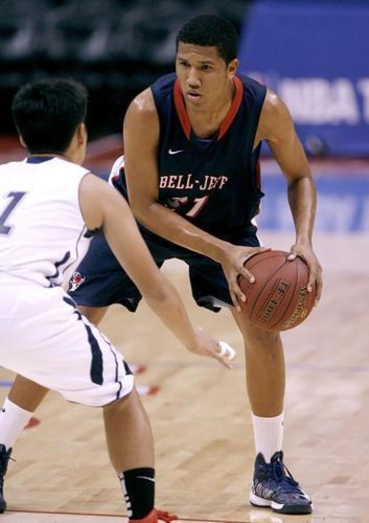 ARCHIVE PHOTO: Bell-Jeff guard Abid Oses will lead the Guards into the CIFSS playoffs.