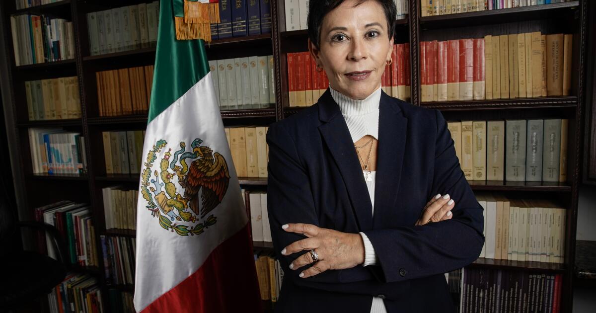 Conozca al nuevo cónsul general de México que quiere 'poner a las mujeres en el centro' en San Diego