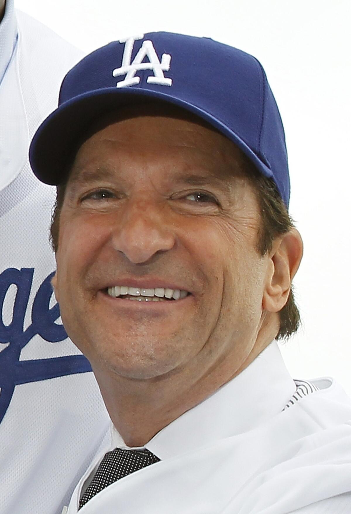 Dodgers co-owner Peter Guber: No interest in buying Oakland