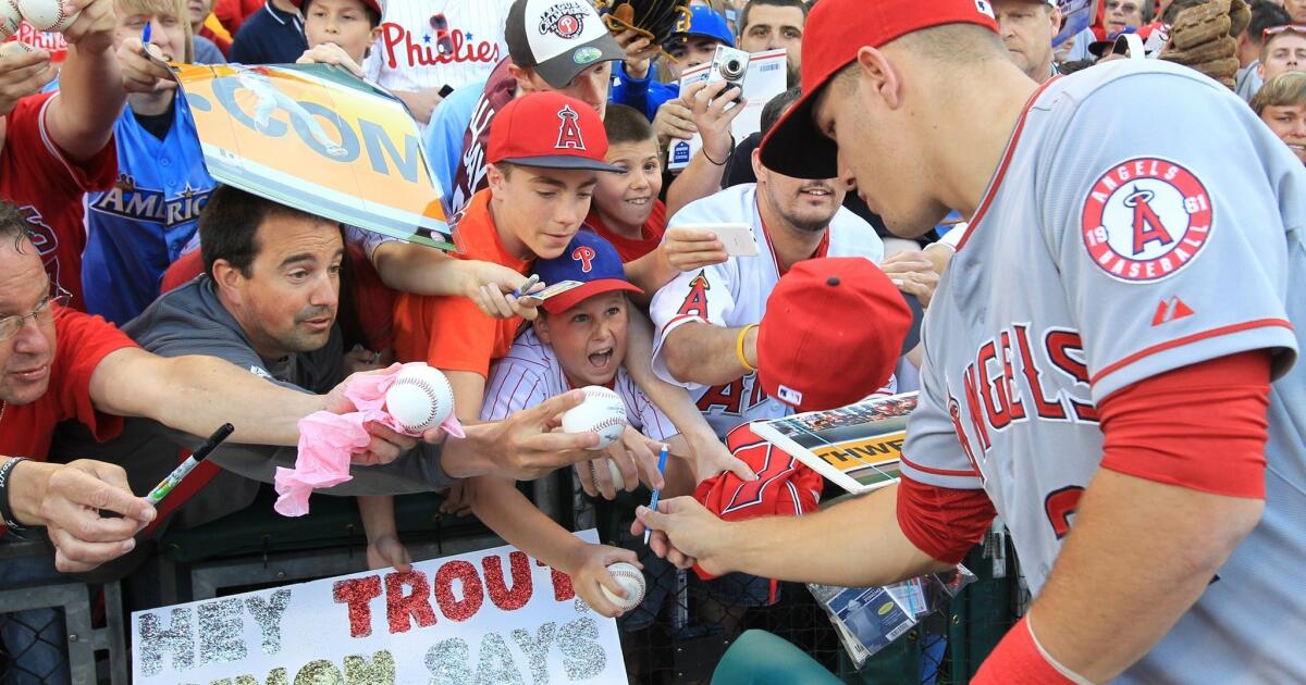 Will Mike Trout ever play for hometown favorite Phillies? - Los