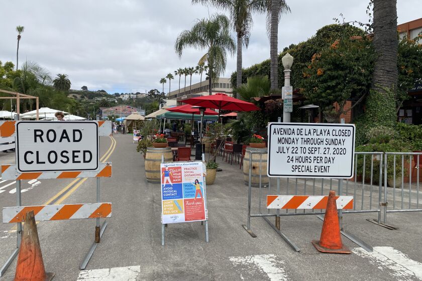 One block of Avenida de la Playa is now closed to vehicular traffic for outdoor dining.