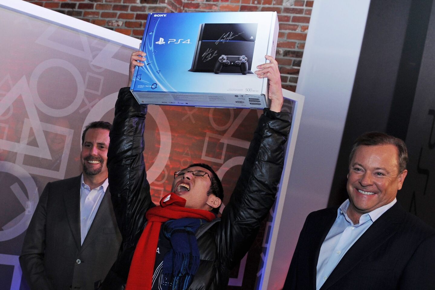 Scenes from the PS4 launch - Los Angeles