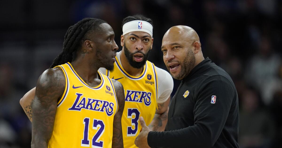 Darvin Ham, Lakers'taki kritik dönemde olumlu kalmayı sürdürüyor