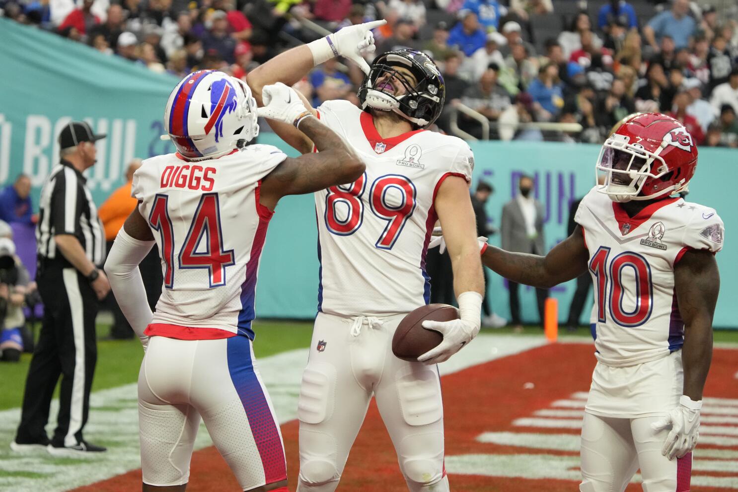 Herbert, Jones, Crosby send AFC to 41-35 win in Pro Bowl's return, Ap