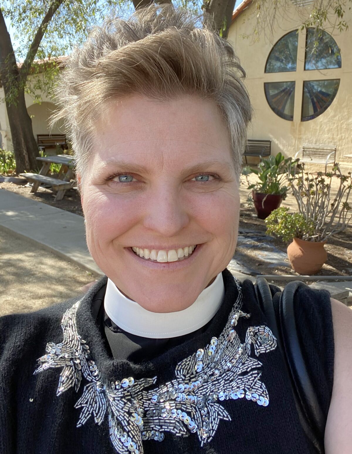 New Priest At St Marys Episcopal Church Brings Message Of Love And Acceptance Ramona Sentinel